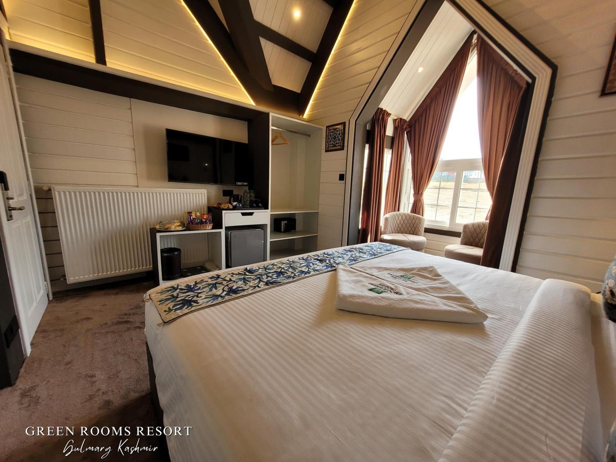 Green Rooms Resort Gulmarg Luaran gambar