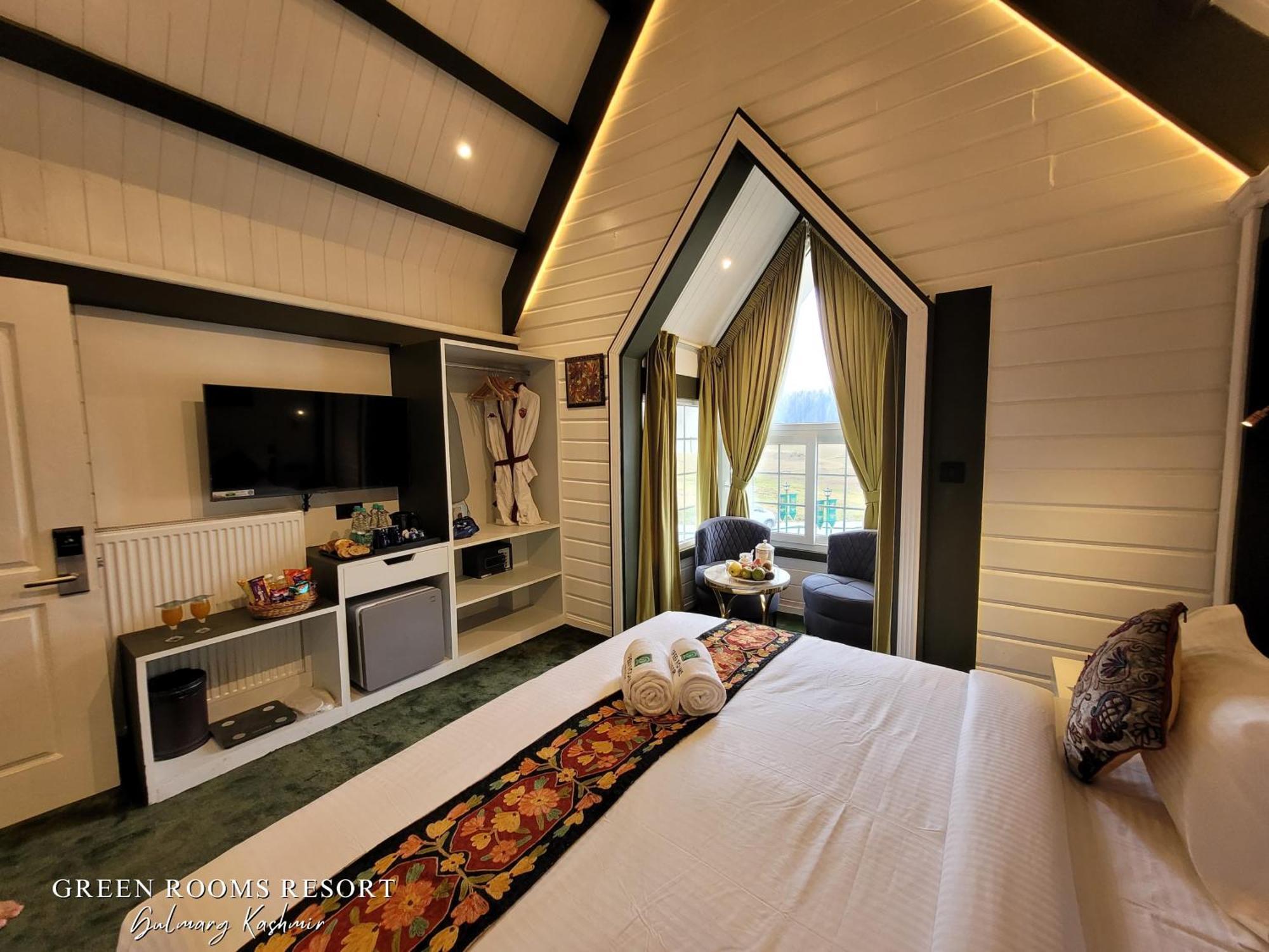 Green Rooms Resort Gulmarg Luaran gambar